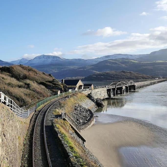 Harbourside 2 Bed Apartment, Barmouth Bridge Views Extérieur photo